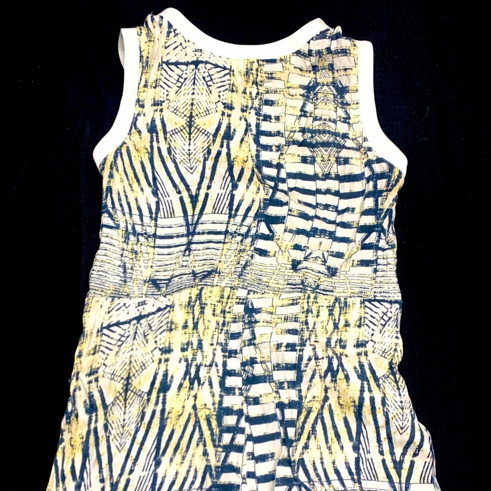 Waverly Grey Women's print sleeveless top size xs